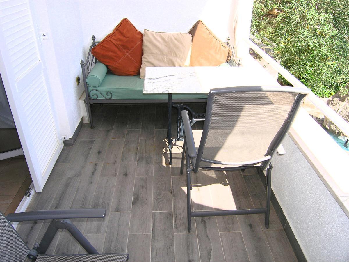Apartments Oribella Krk Town Luaran gambar