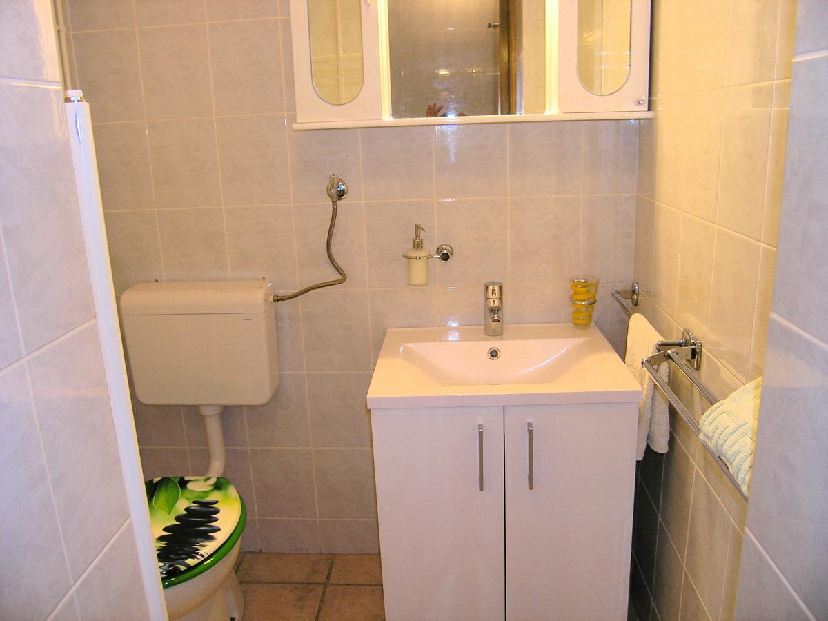 Apartments Oribella Krk Town Luaran gambar