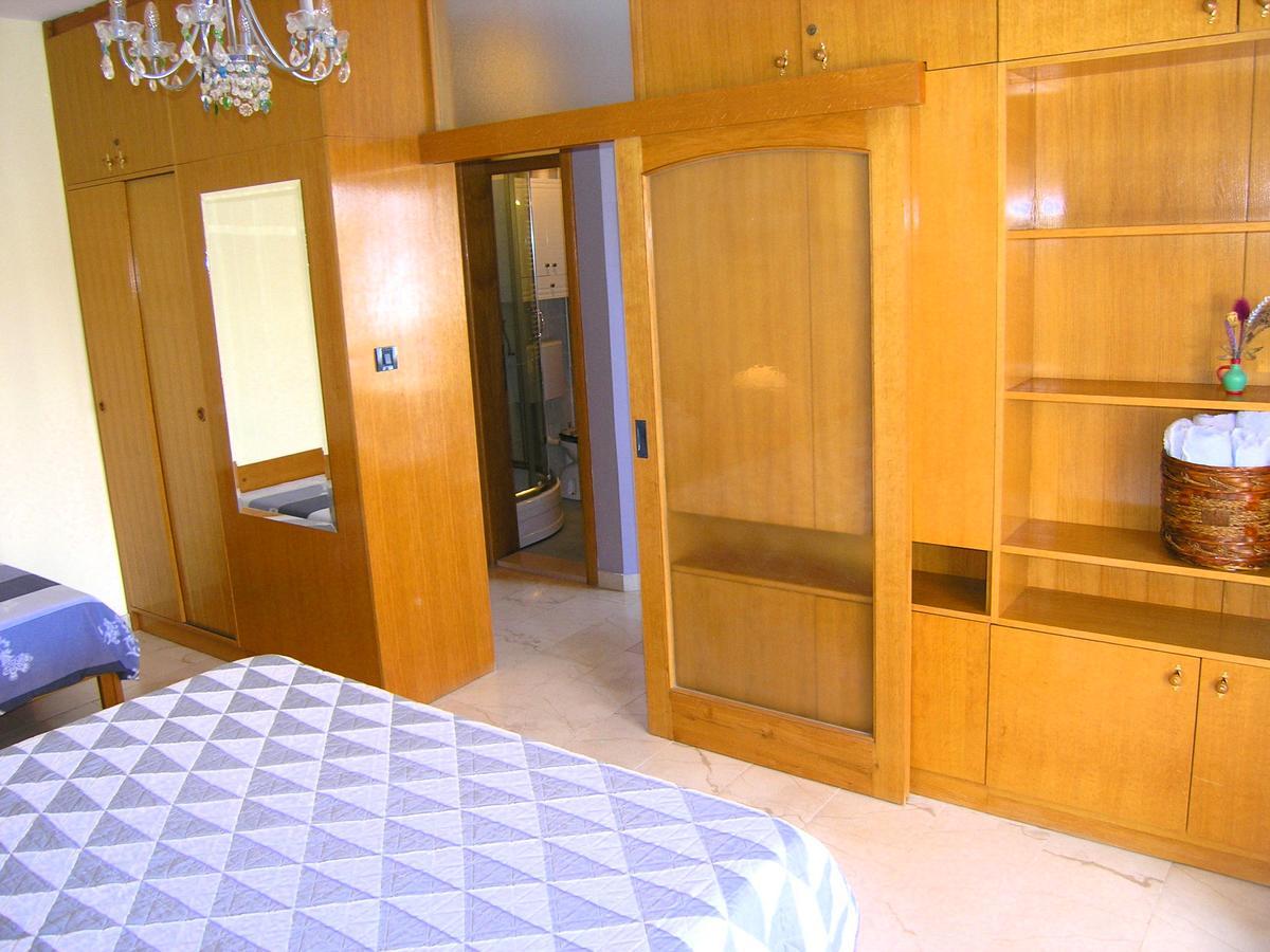 Apartments Oribella Krk Town Luaran gambar