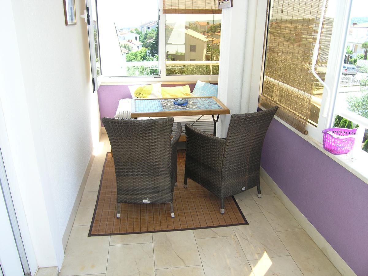 Apartments Oribella Krk Town Luaran gambar