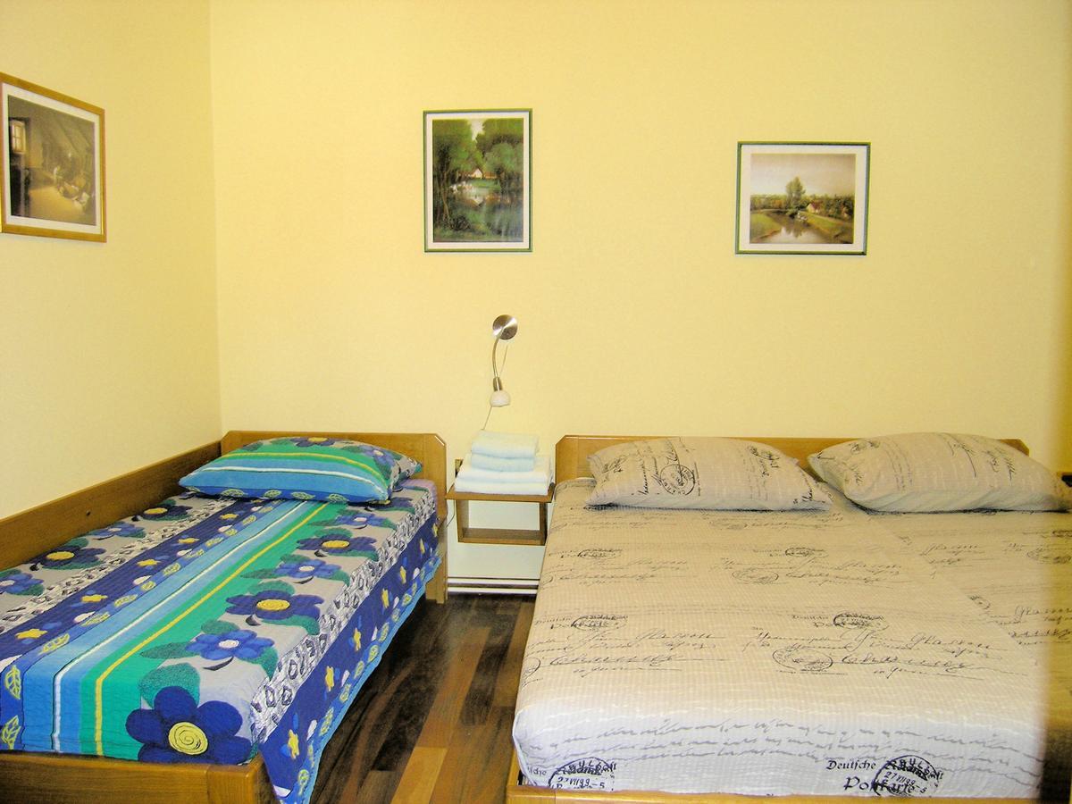 Apartments Oribella Krk Town Luaran gambar