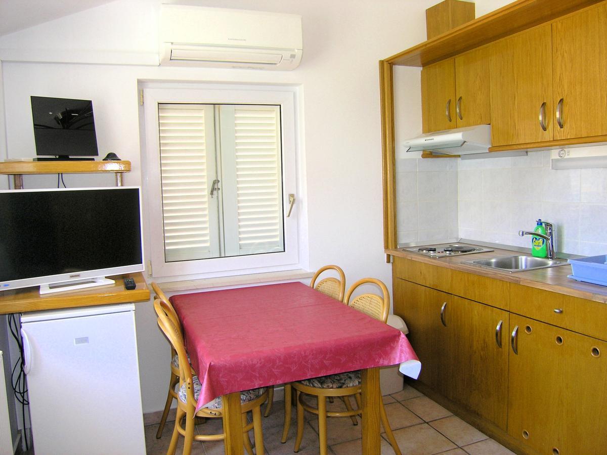 Apartments Oribella Krk Town Luaran gambar