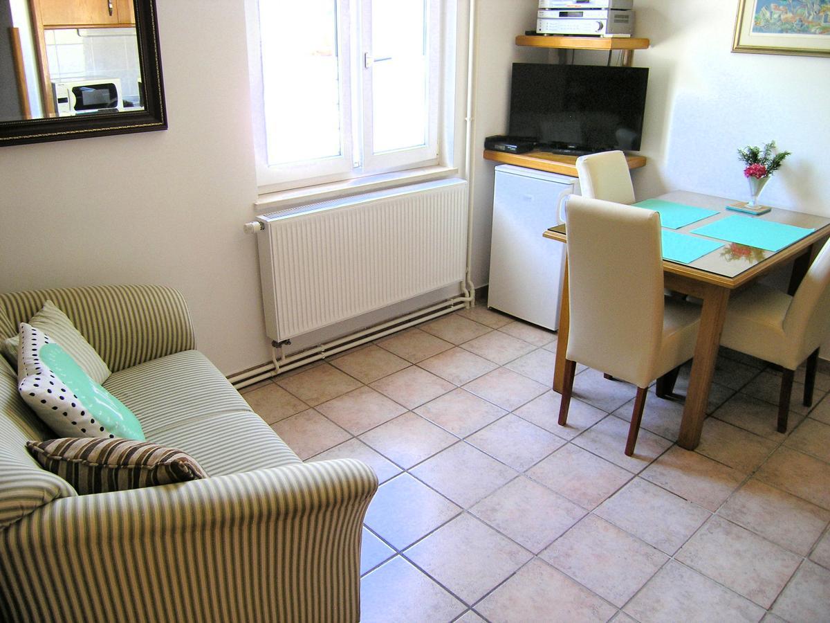 Apartments Oribella Krk Town Luaran gambar