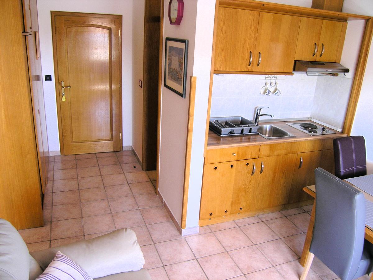 Apartments Oribella Krk Town Luaran gambar