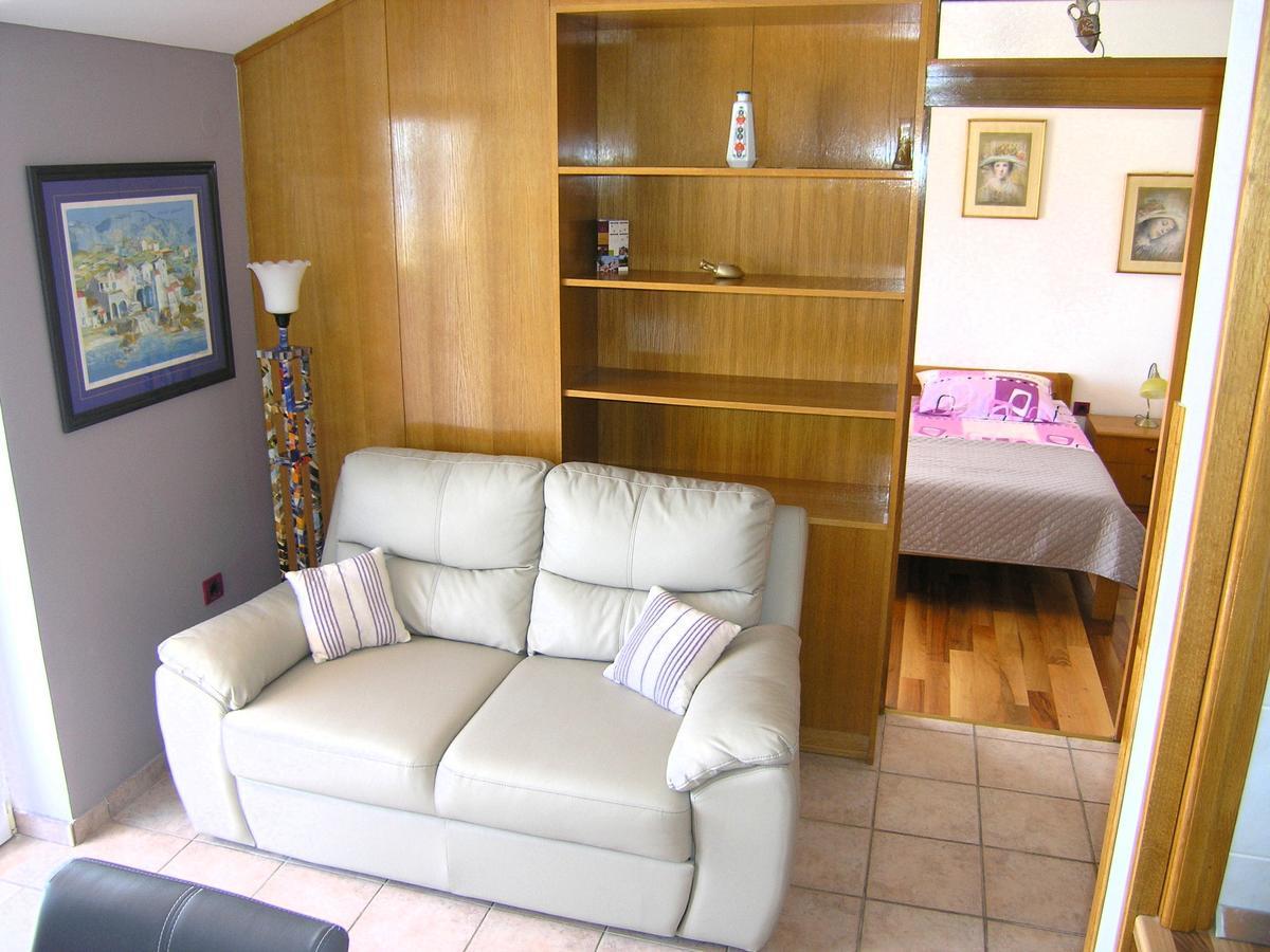 Apartments Oribella Krk Town Luaran gambar