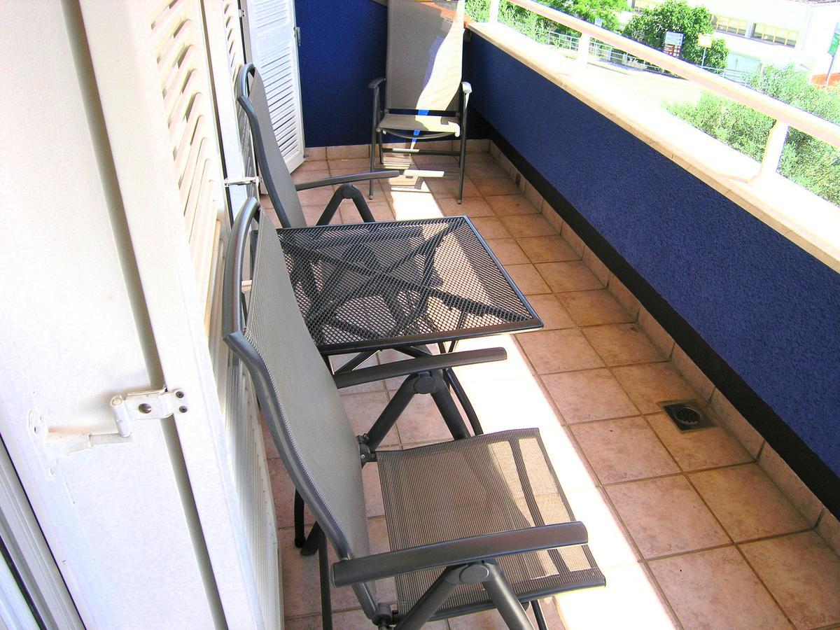 Apartments Oribella Krk Town Luaran gambar