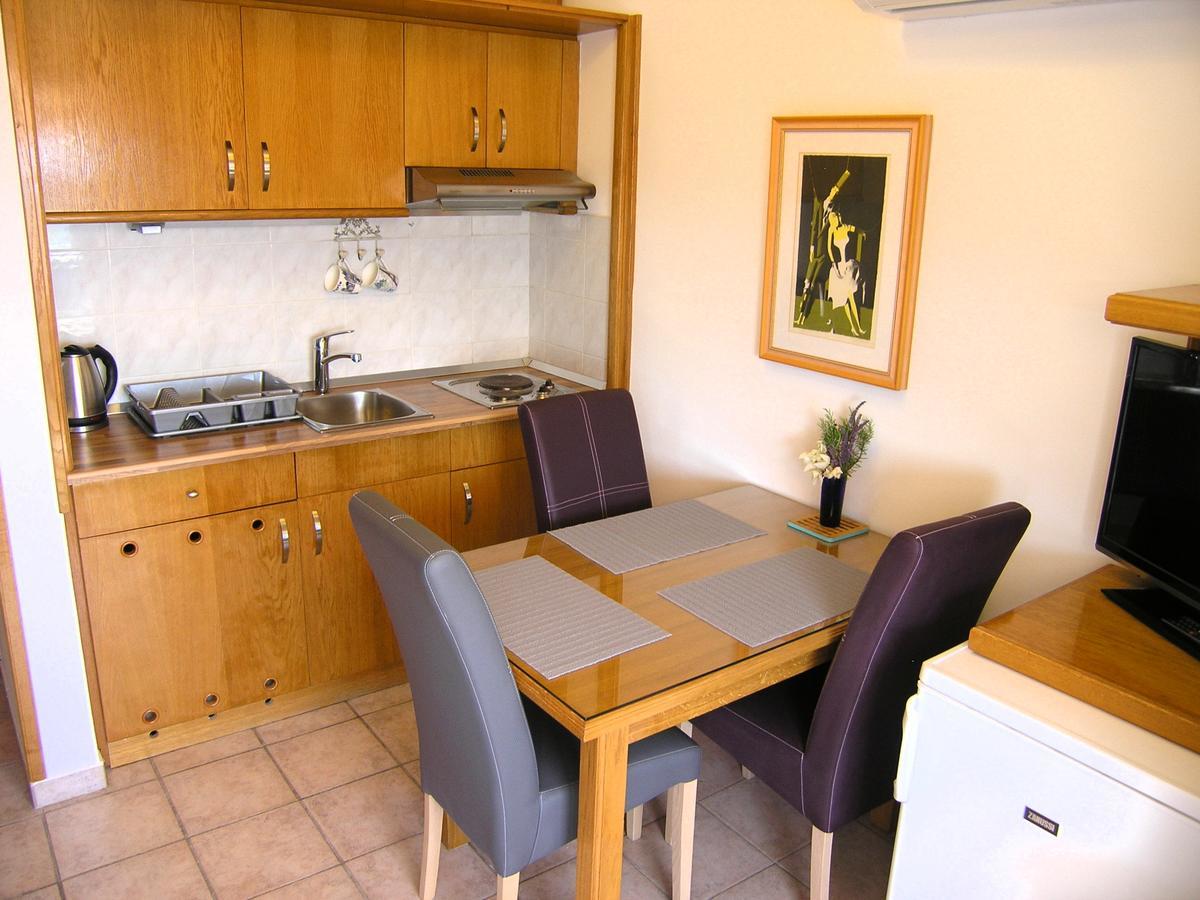Apartments Oribella Krk Town Luaran gambar
