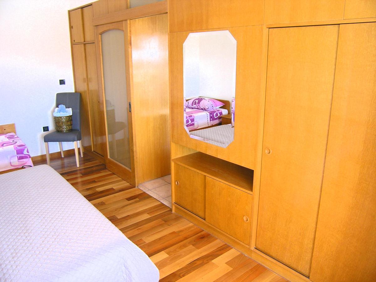 Apartments Oribella Krk Town Luaran gambar